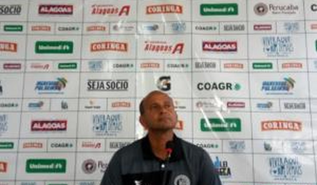 FALA, PROFESSOR | Técnico alvinegro aponta adversário difícil, mas mostra confiança em sua equipe