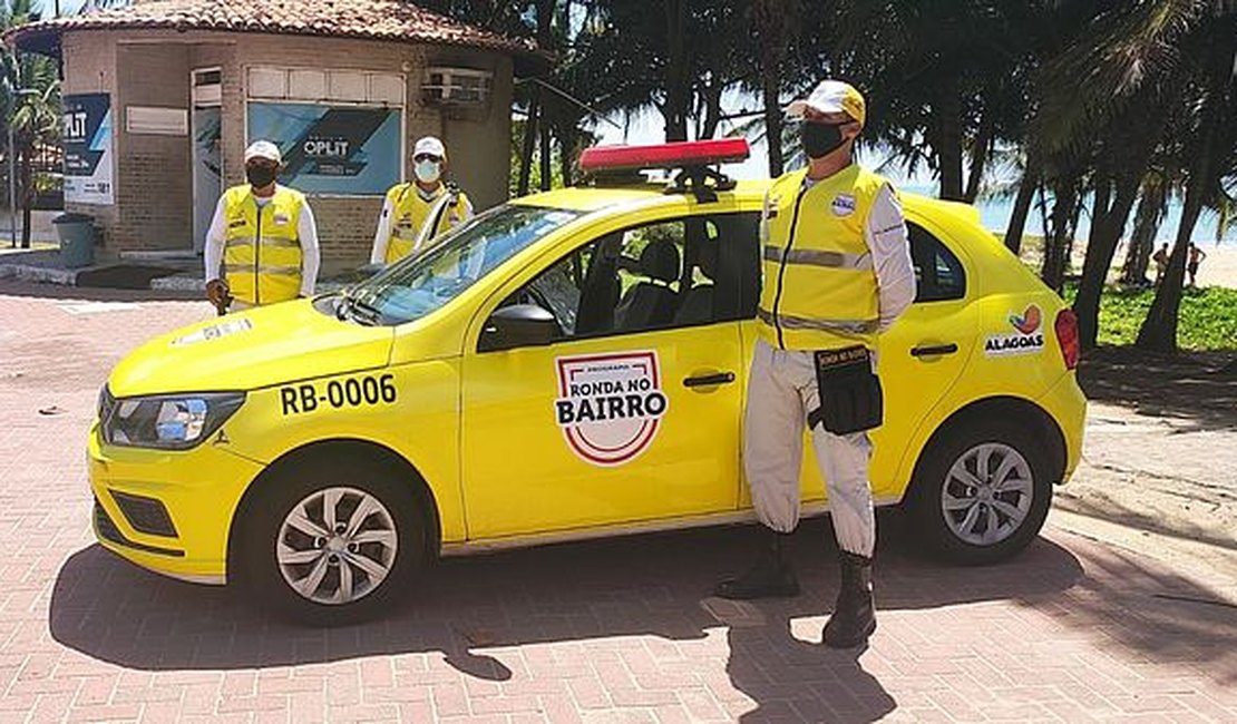Ronda de Bairro socorre turista do RJ que passou mal na orla da ﻿Pajuçara, em Maceió