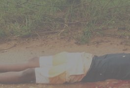 Populares encontram corpo de jovem em lixão de Penedo