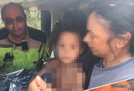 Menina de 4 anos que desapareceu em região de mata é encontrada em MG