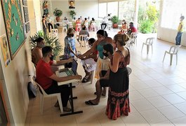 Prefeitura de Penedo leva serviços de secretaria para etnia cigana em bairro da cidade