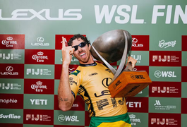 É do Brasil! Yago Dora vence Griffin e é campeão mundial da WSL pela 1ª vez