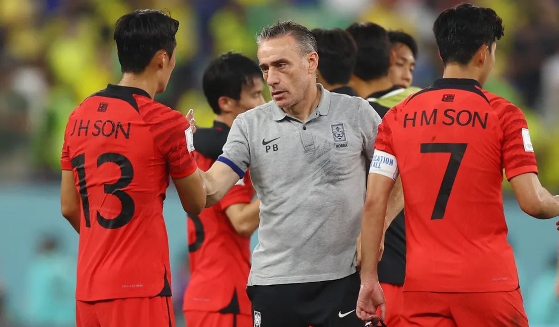 Paulo Bento deixa o comando da Coreia do Sul, após eliminação para o Brasil