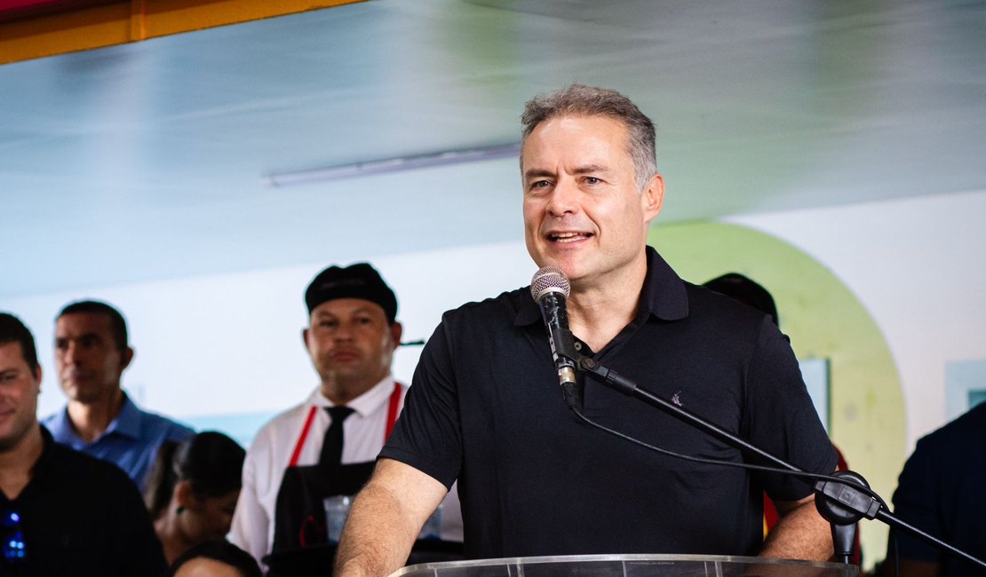 Programa de creches avança e pode gerar até 6 mil empregos em Alagoas, celebra Renan Filho