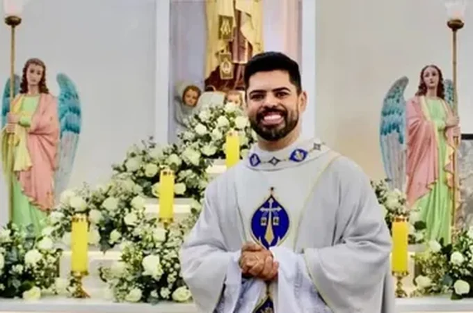 Padre some antes de missa e é achado morto na casa paroquial