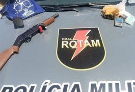 Ação da PM em três bairros prende quatro suspeitos com armas de fogo e cartelas de Rohypnol