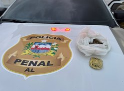 Polícia Penal prende mulher por tentar entrar com drogas no Presídio de Segurança Máxima, em Maceió