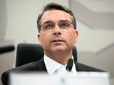 Ouça o áudio de Flávio Bolsonaro pedindo quantia milionária a Vorcaro para filme sobre o pai