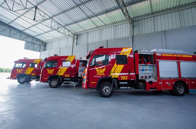 Incêndio atinge área de vegetação na entrada da Vila Bananeiras, em Arapiraca