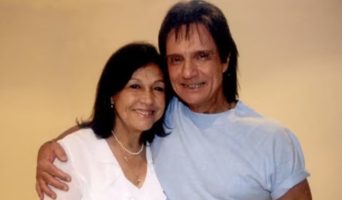 Morre Norma Braga, irmã de Roberto Carlos, aos 90 anos