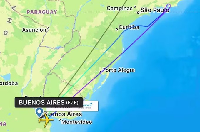 Voo da Argentina com destino a Madri sofre turbulência quando passava pelo Rio e tem que arremeter