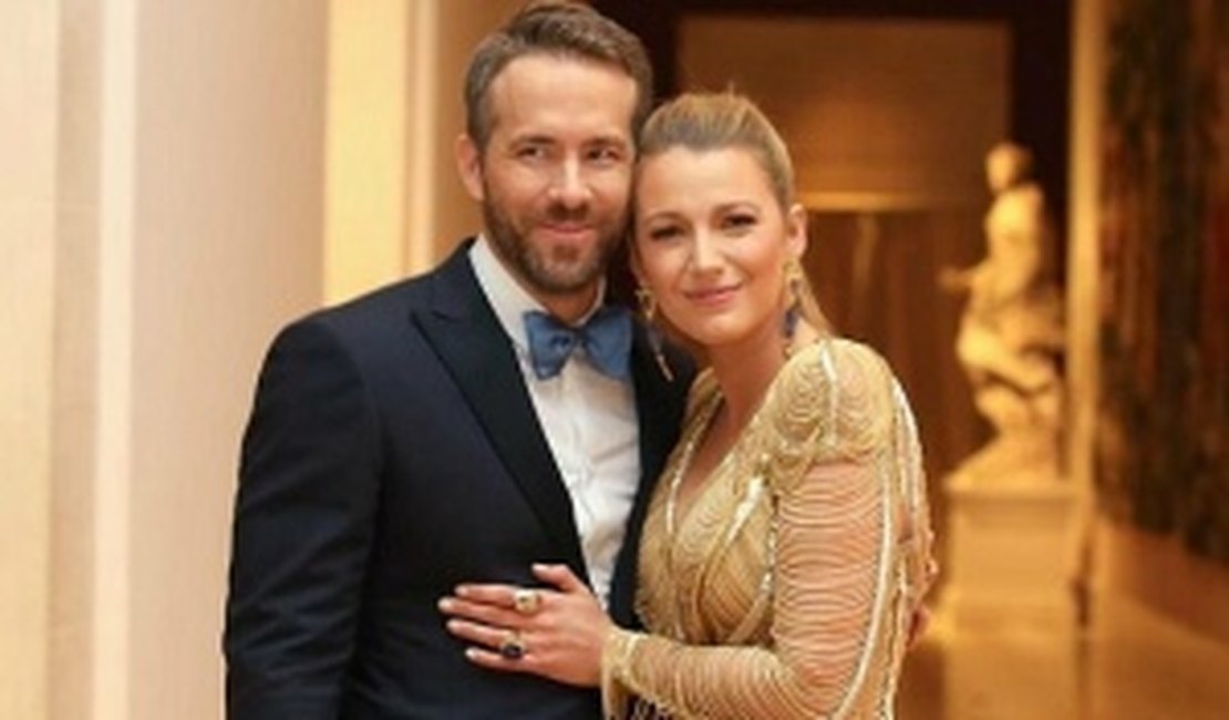 Blake Lively conta como comemorou aniversário de casamento com Ryan Reynolds
