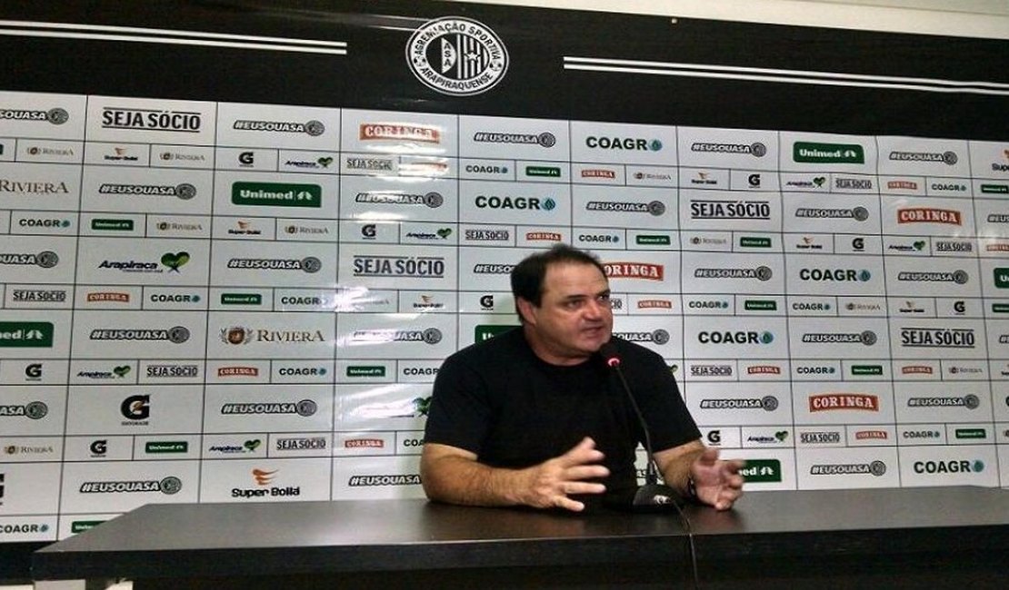 Vica analisa o elenco alvinegro após a vitória contra o Cuiabá