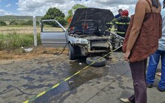 Grave acidente entre carros de passeio deixa homem ferido na AL 486, em Arapiraca