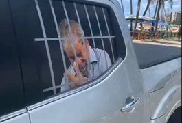 Policial questiona abordagem da SMTT por adesivo em vidro de carro em Maceió