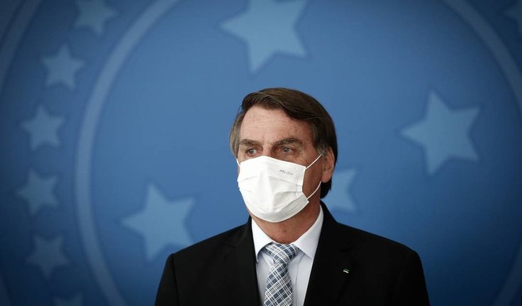 Bolsonaro defende ações do governo no combate à pandemia e diz que o povo quer ter liberdade para trabalhar
