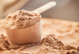 Anvisa manda recolher whey de marca famosa após encontrar bactéria que pode causar intoxicação