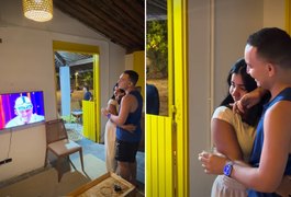 João Gomes chora ao se ver cantando com Roberto Carlos em especial de Natal