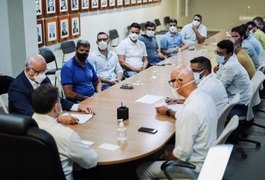 Governador e proprietários de academias discutem propostas de funcionamento seguro na pandemia
