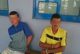 Dois irmãos menores são apreendidos com motocicleta roubada em Arapiraca
