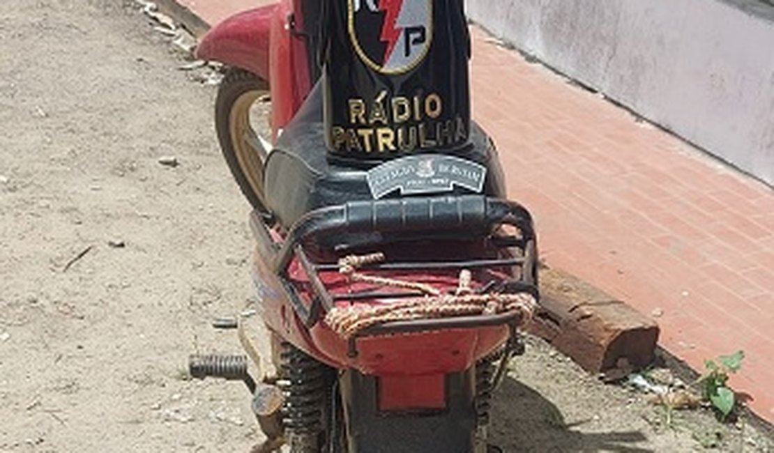 Ciclomotor é recuperado por guarnição de Rádio Patrulha, no Zélia Barbosa