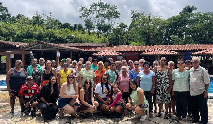 Idosos de Traipu vivenciam dia de lazer e integração em passeio promovido pela Assistência Social