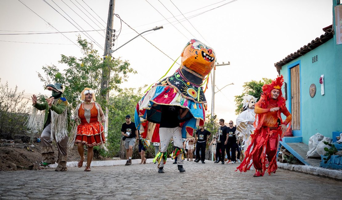 Cortejo do Bulba chega a Delmiro Gouveia neste sábado com formação e cultura pelas ruas