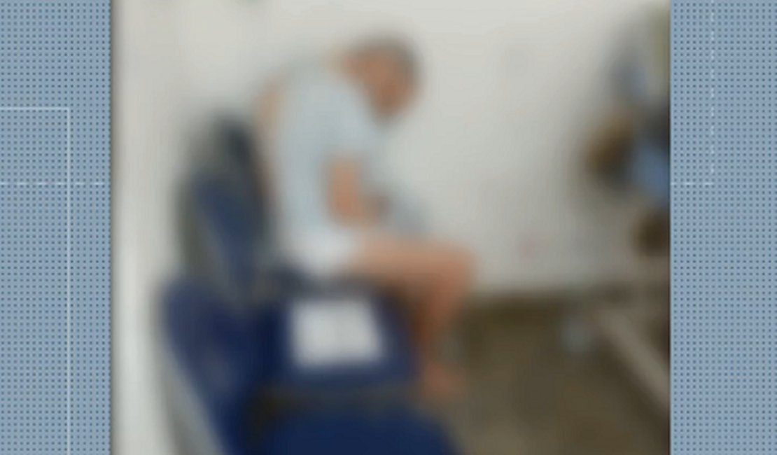 Pacientes esperam por vaga em hospitais do Rio em cadeiras e poltronas