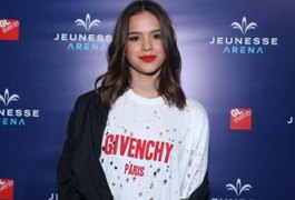 Bruna Marquezine revela assédio em avião: 'Estava dormindo'
