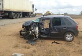 Acidente envolvendo veículo de Traipu deixa um morto na BR-101