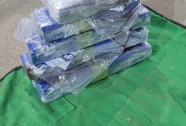 Operação conjunta em São Sebastião resulta na apreensão de 5kg de maconha transportados em ônibus