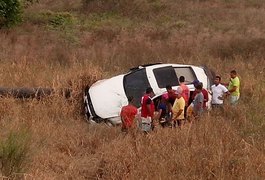 De férias, jogadora Marta sofre acidente automobilístico no Sertão de AL