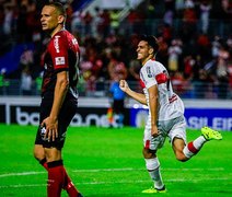 CRB vence em casa na Série B e cola no G-4