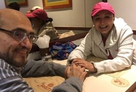 Fãs se emocionam com encontro de Chiquinha e Sr. Barriga