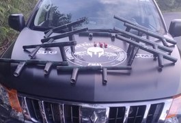 Operação Desarme: Polícia Militar apreende armas artesanais e munições em área de mata no Pontal da Barra