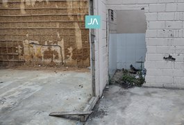 Corpo é encontrado em imóvel onde funcionava bar em Arapiraca