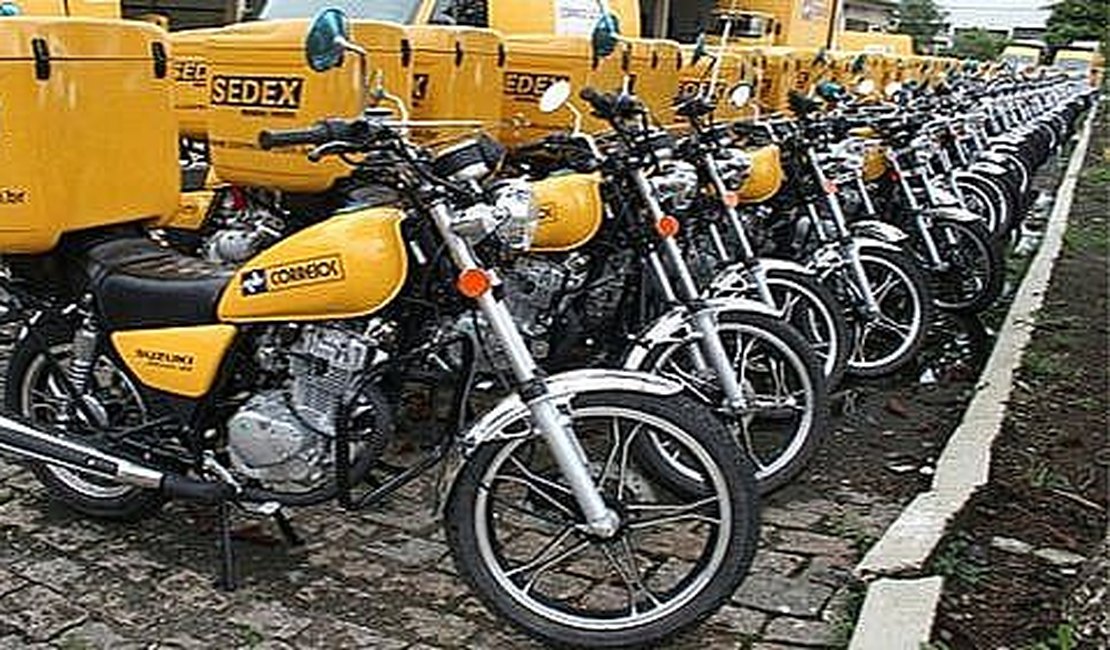 Correios anuncia leilão de motos e carros em Maceió; veja onde conhecer os veículos