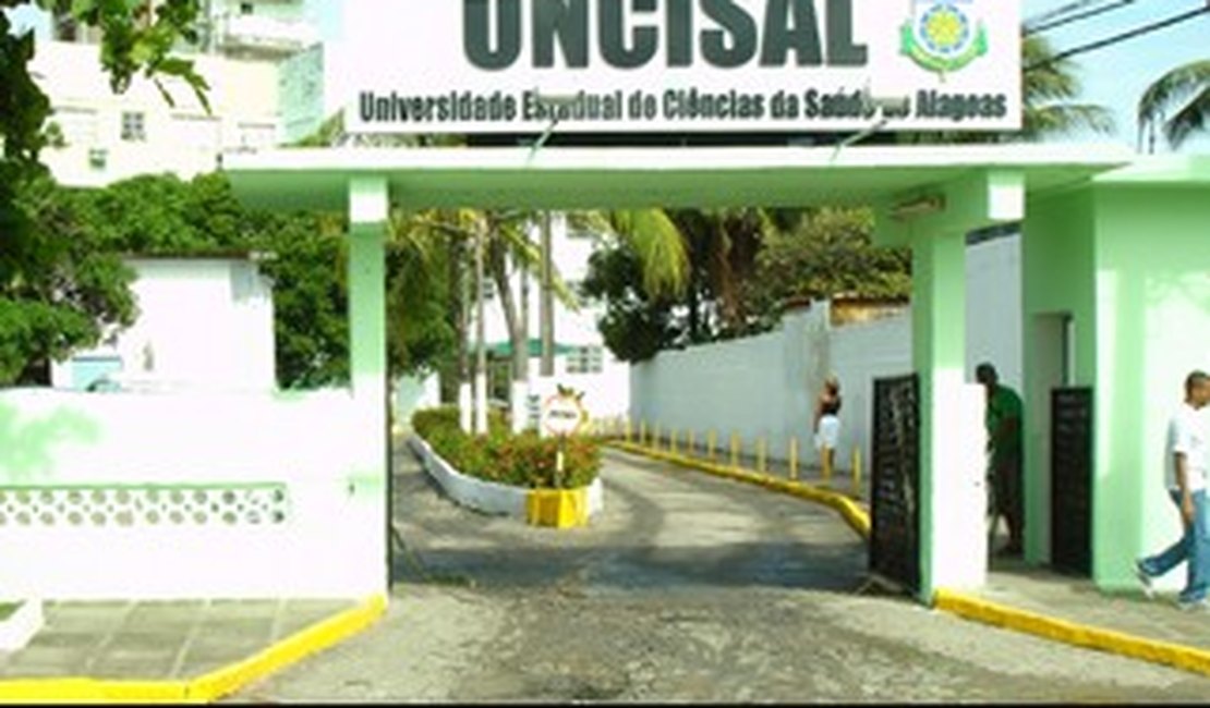 Uncisal divulga listão do Vestibular 2015