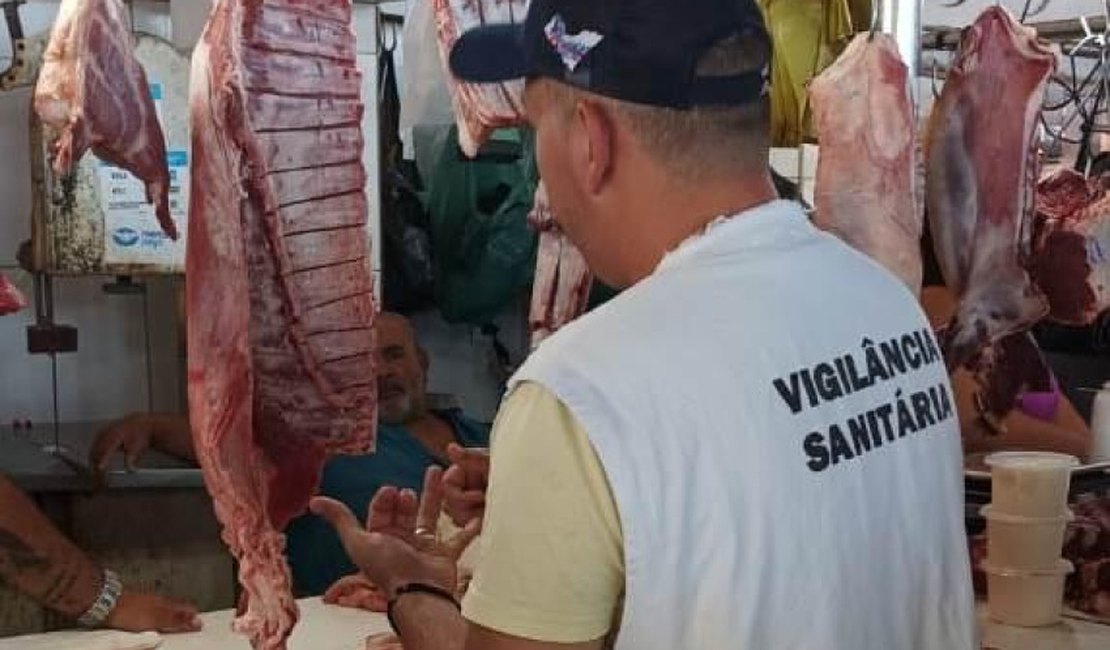 Vigilância Sanitária de Maceió promove ações em mercados públicos e na orla marítima
