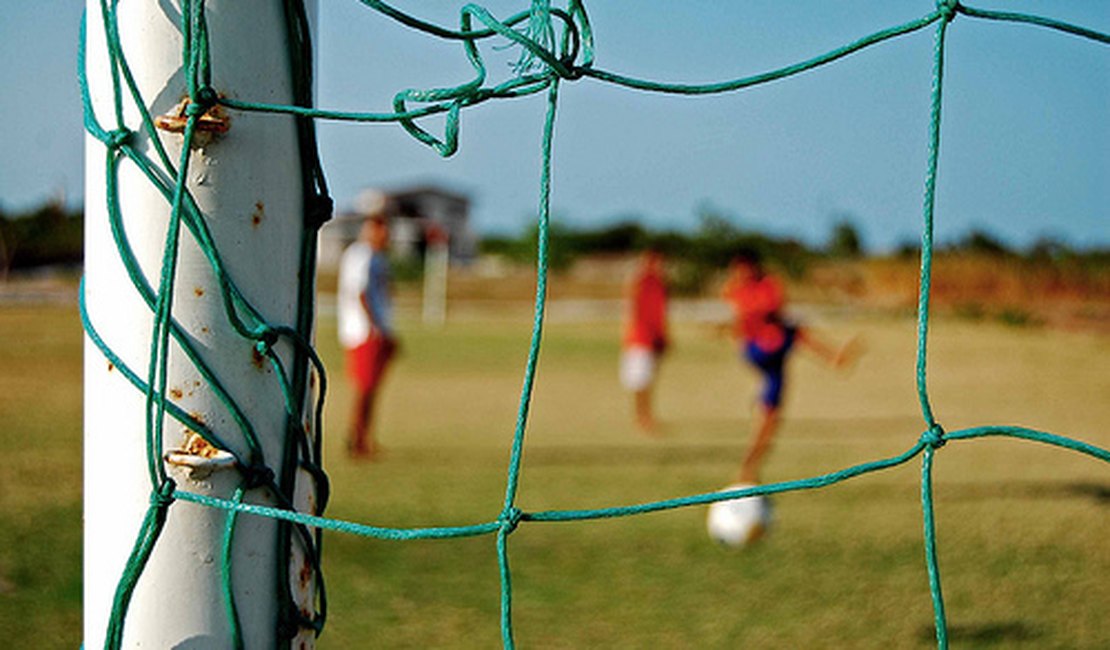 Jogo de futebol termina em pancadaria em Arapiraca