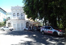 Deic e Delegacia de Roubos investigam assalto a arcebispo de Alagoas