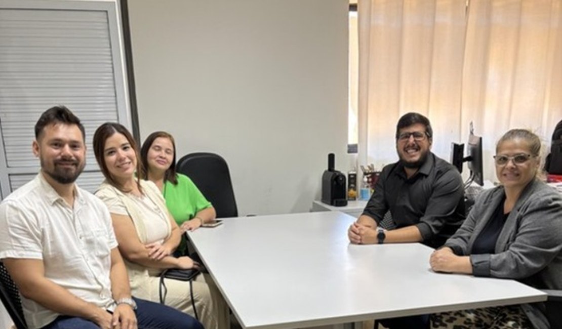 Campus Arapiraca da Ufal articula cooperação com universidade do Paraguai