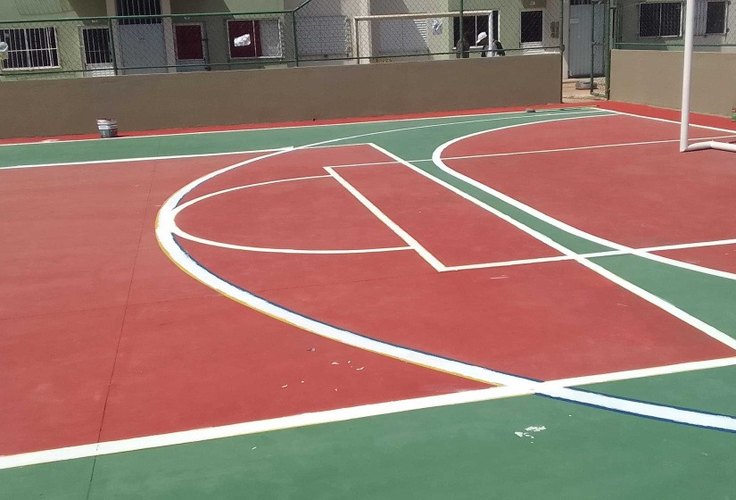 Prefeitura de Maceió entrega quadra de esporte revitalizada no Benedito Bentes