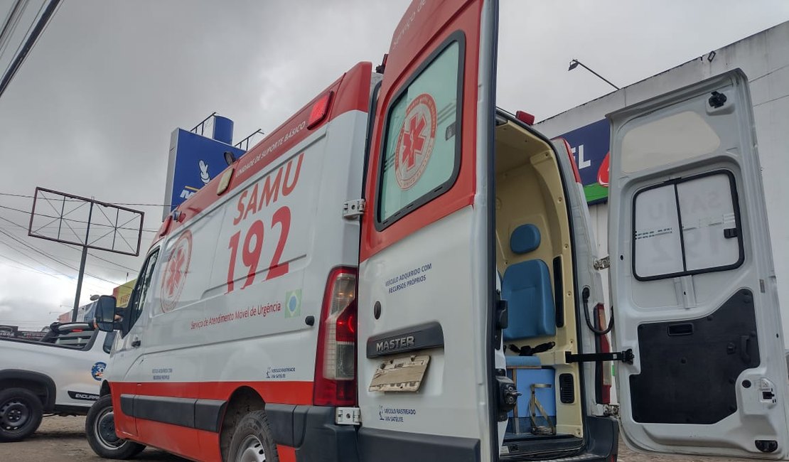 Ajudante de caminhão é socorrido após sofrer ataque epiléptico em Arapiraca