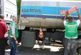 Caminhões de combustíveis são flagrados carregando água em Alagoas