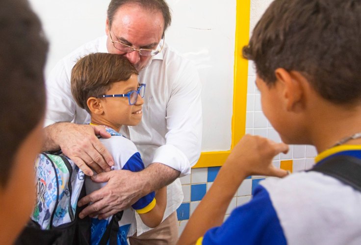 Luciano Barbosa reforça a rede municipal com a requalificação de escolas e novas creches