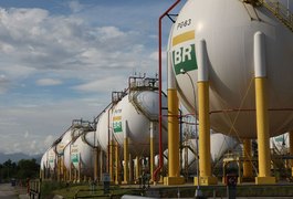 Gasolina e diesel ficam mais baratos hoje nas refinarias