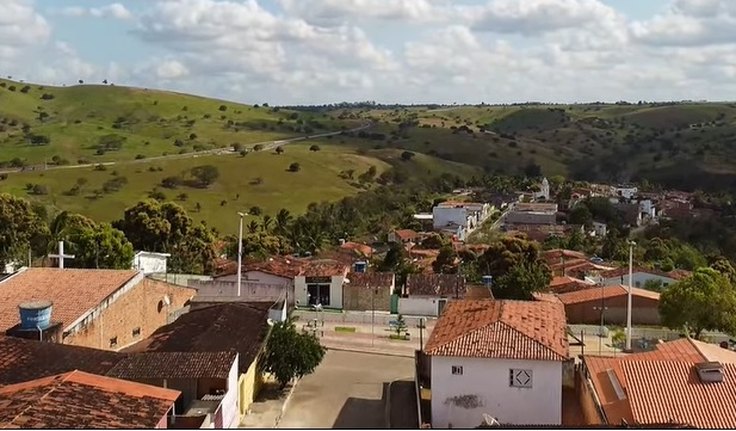 Limoeiro: Uma Cidade Parada no Tempo