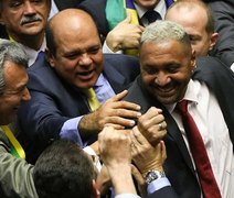 Tiririca teria usado verba da Câmara para viajar a locais onde faria shows