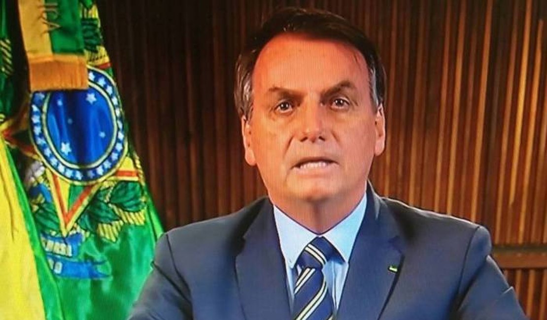 Primeiro exame de Bolsonaro testa positivo para coronavírus, diz jornal